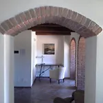 La Contessa